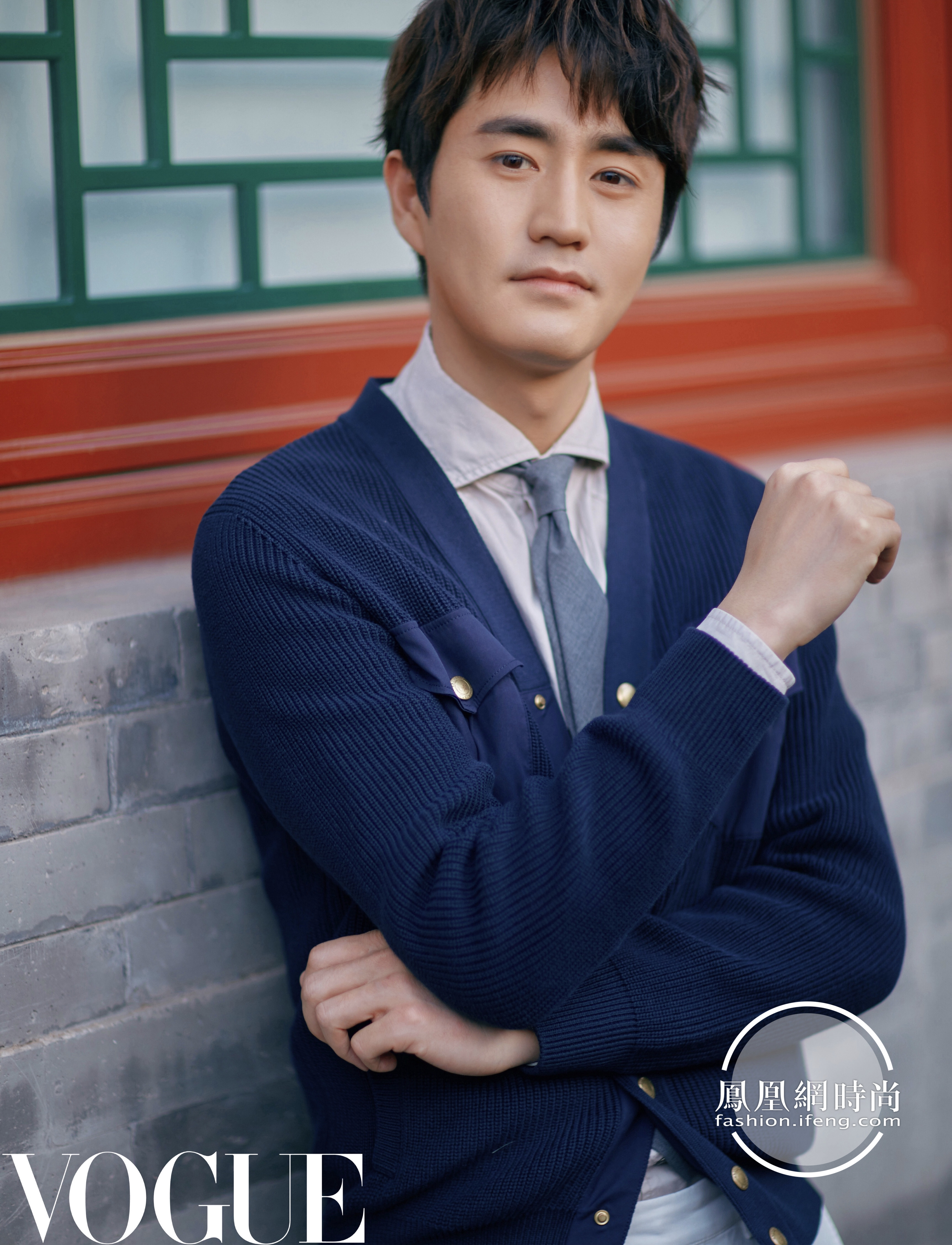 杨玏帅气亮相活动