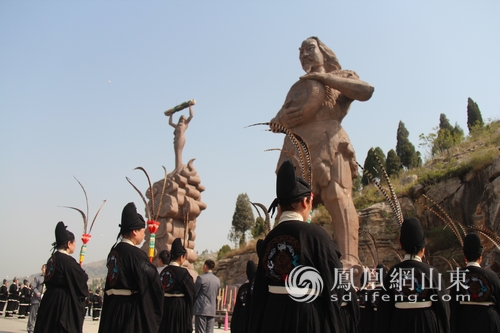 山东邹城郭里举行三月三伏羲女娲祭祀大典