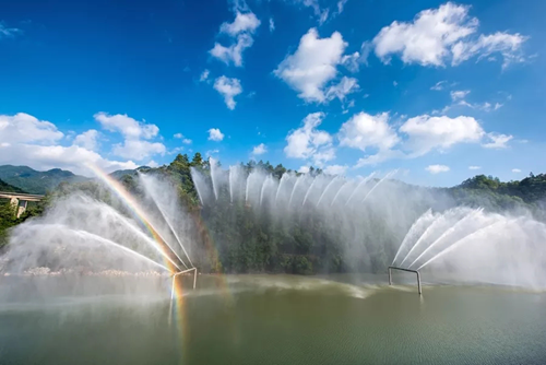 赞安徽彩虹谷景区昨日正式进入试运营阶段