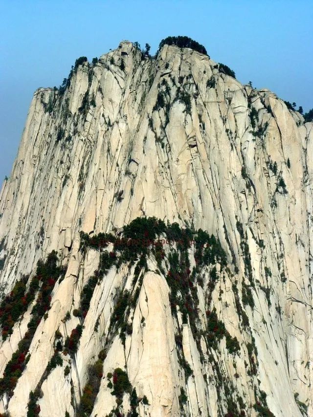 自古以来,登顶华山,赏华山绝景就是很多人的梦想.