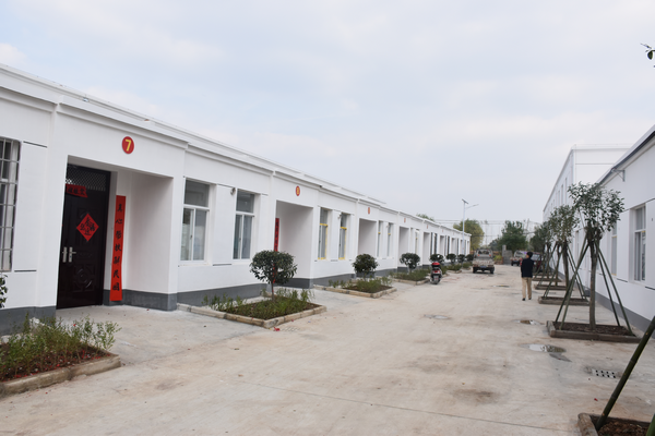 信阳罗山县子路镇易地搬迁安置点搬家仪式启动