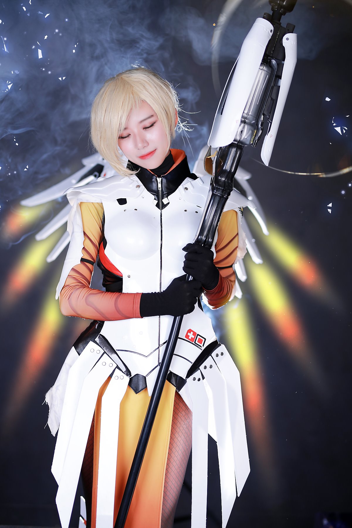 我见犹怜的女孩cosplay天使甜到了心里去