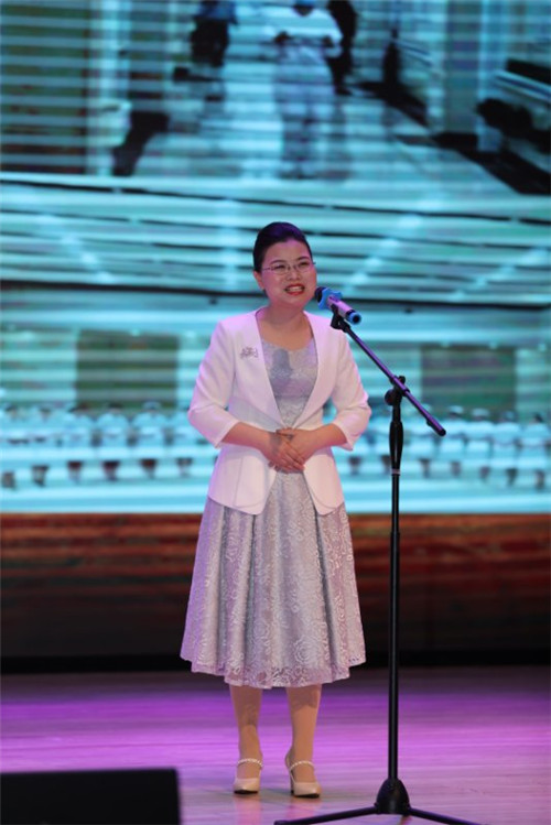 演讲比赛一等奖获得者西安市精神卫生中心王雪