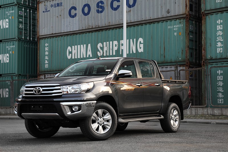 原装进口丰田皮卡 16款海拉克斯2700