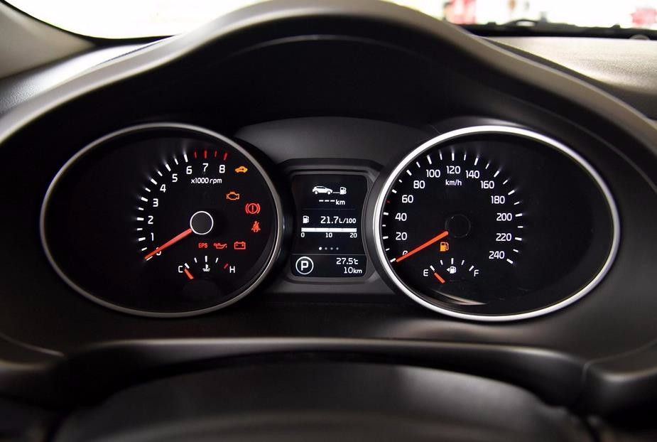 起亚智跑2.0gls多少钱 2017款标配最低价格【汽车时代网】