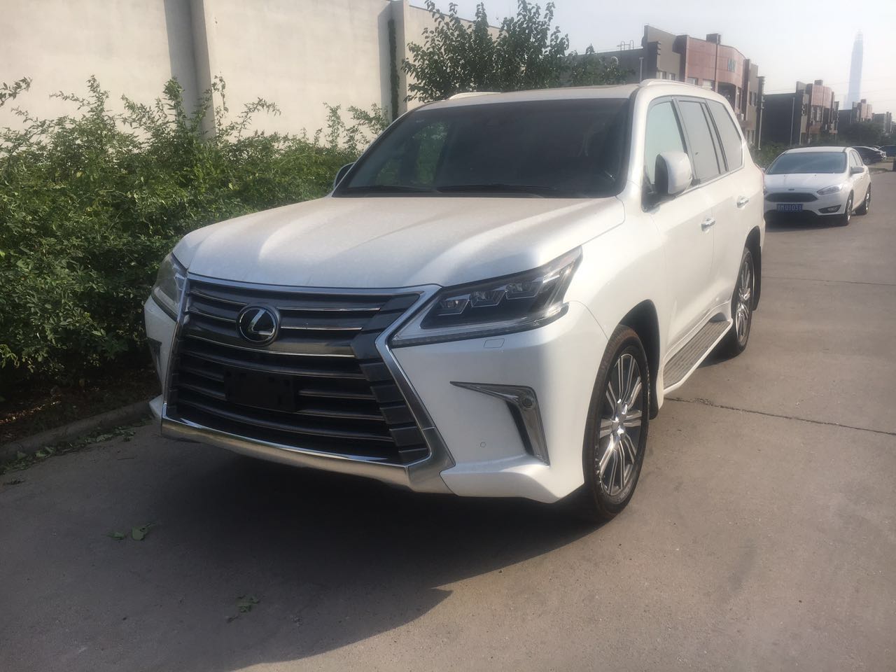 17雷克萨斯lx570 暴力越野凌志粗犷霸气