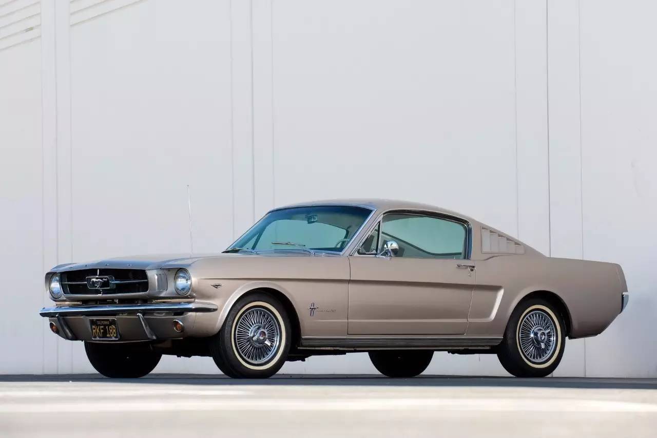 聊天时你必须要知道的五辆mustang