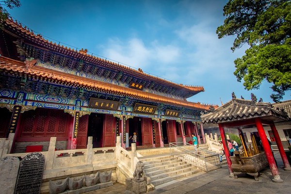 华清宫迎"五一" 游客走"万步"可获赠纪念品