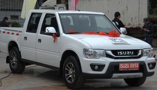 庆铃五十铃全新加长型皮卡tf185云上贵州惊艳亮相