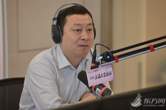主任谢峰上午在作客电台"2016民生访谈"时表示,未来上海交通将主要补