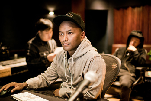 南征北战受邀央视国庆特别节目 正能量献歌祖国