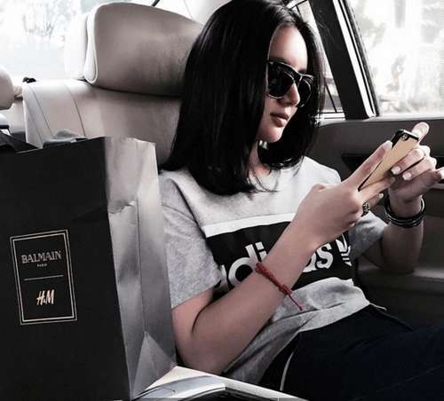 新加坡华裔富豪林荣福的千金林金(kim lim)有钱,霸气,美丽犹如女神的