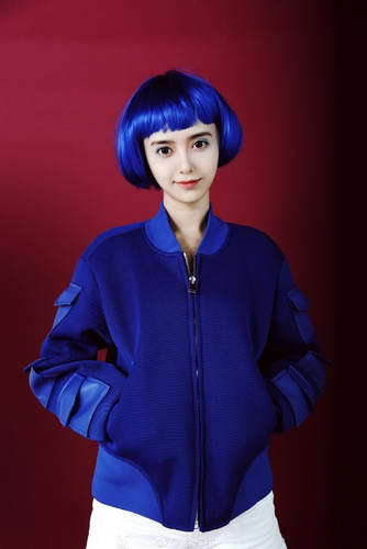 北影满族女生晒写真轮廓神似新疆姑娘