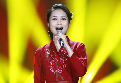 龚爽演绎《我的祖国》在最新一期《耳畔中国》节目中,选手龚爽以一首