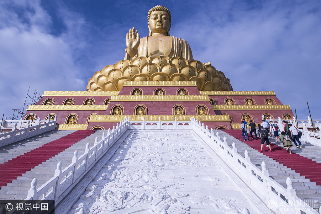 山西煤老板花3.8亿建世界最大铜坐佛