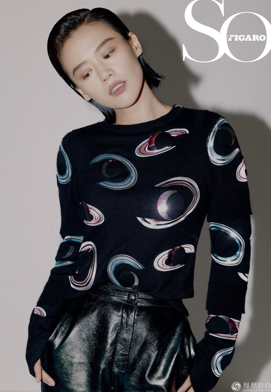 马思纯短发背头登封面 女将军叶昭"爷们力"max