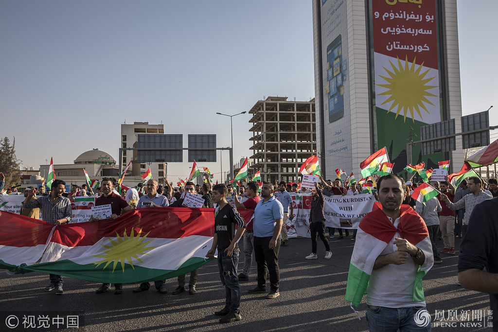 据法新社10月15日报道,在伊拉克库尔德人上月投票要求独立后,紧张局势