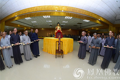 深圳弘法寺冬季禅七正式起七 一如长老主七