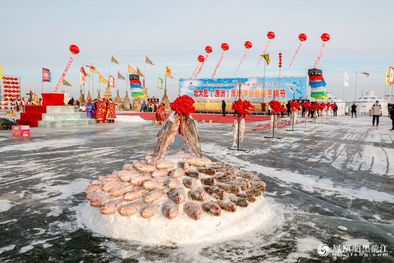 又是一年冬捕时一组图带你走进北大荒库塘沐湖首届冬捕节现场