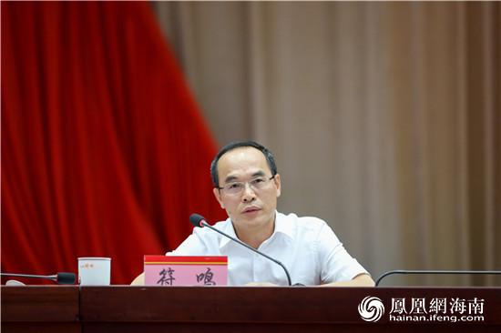 县委副书记,政法委书记,县打赢脱贫攻坚战指挥部常务副指挥长张纳军