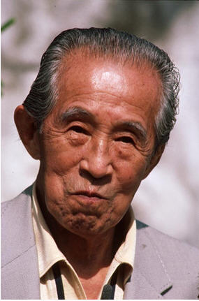 中原之虹》,乃至以《银河英雄传说》成名的田中芳树的《中国武将列传