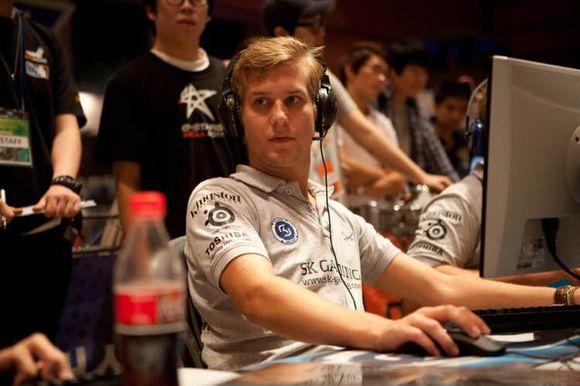 森林哥f0rest是许多cs玩家自1.6时期就非常喜欢的职业选手.