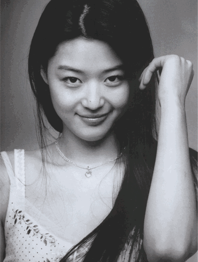 36岁全智贤生二胎了还这么美但我更关心她360度无死角的人生怎么炼成