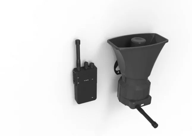 涨姿势交警用无人机处理事故还能现场喊话