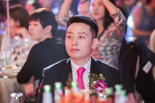 刘伯党,管金生:鸿鹄之志 与君共勉