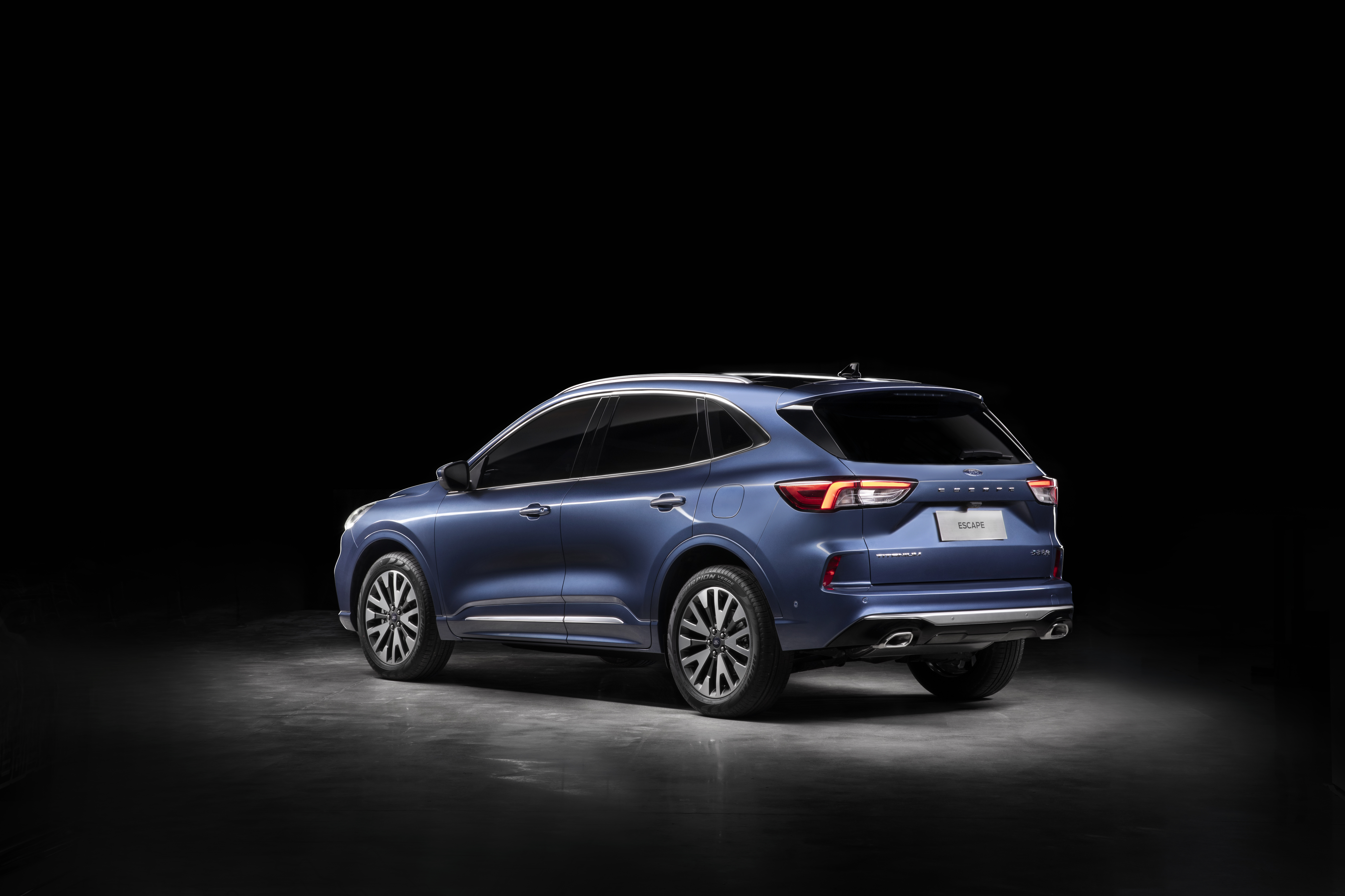 灵动美学唤醒感官全新都会潮流suv福特escape中国首发