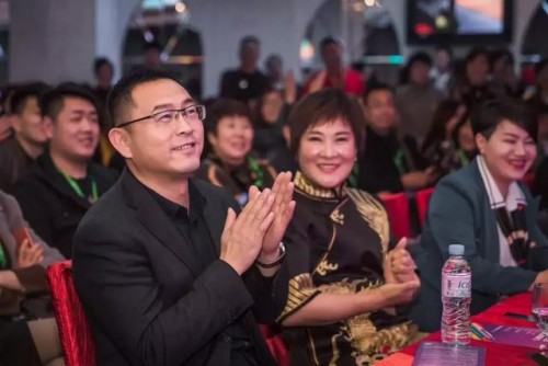 感恩有你河南孙劝艾美年度峰会圆满举办