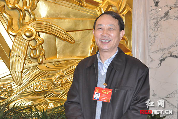 全国人大代表陈代富:三条途径去钢铁行业产能