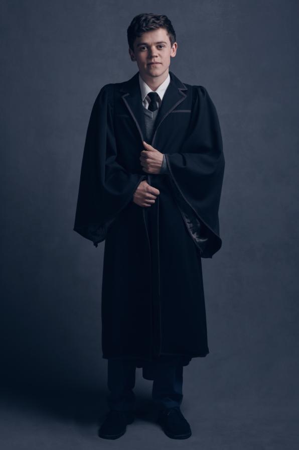 哈利波特舞台剧定妆照曝光 19年后赫敏居然成了黑人